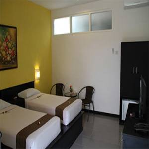 Resor The Village 3*